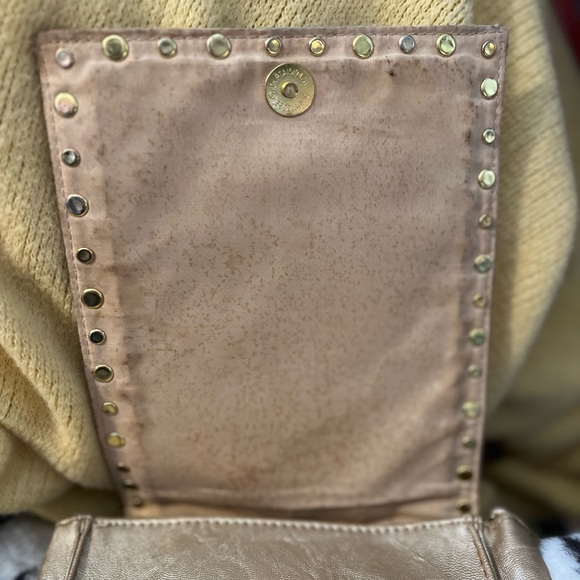 Charming Charlie crossbody gold purse with sequins - Picture 6 of 7